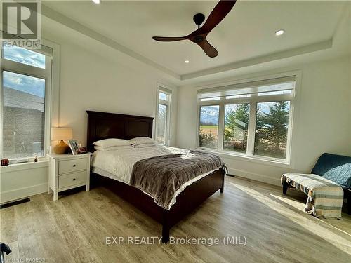 213 Devinwood Ave, Brockton, ON - Indoor Photo Showing Bedroom