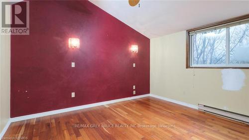 504791 Grey Road 1, Georgian Bluffs, ON - Indoor Photo Showing Other Room