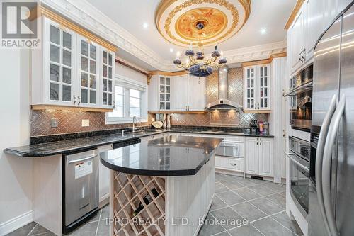 2 Hugo Road, Brampton, ON - Indoor Photo Showing Kitchen