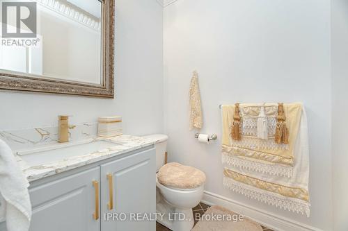 2 Hugo Road, Brampton, ON - Indoor Photo Showing Bathroom