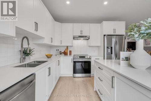 12 Fairhurst Street, Port Hope, ON - Indoor Photo Showing Kitchen With Double Sink With Upgraded Kitchen