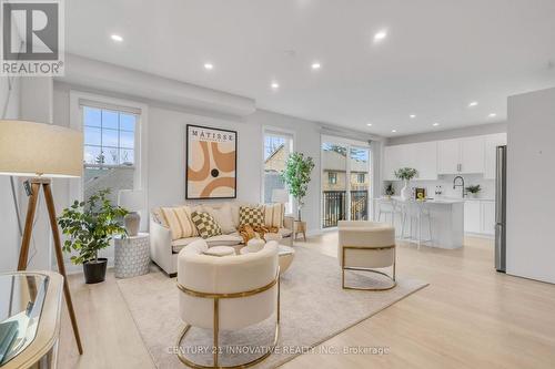 12 Fairhurst Street, Port Hope, ON - Indoor Photo Showing Living Room