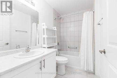 407 - 450 Dundas Street, Hamilton, ON - Indoor Photo Showing Bathroom