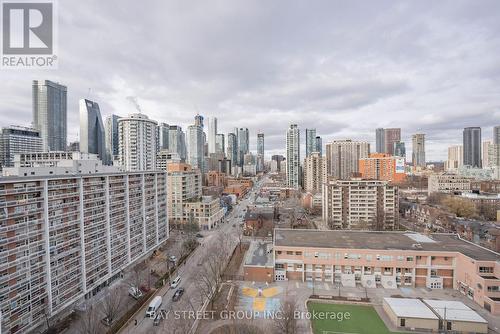 1807 - 85 Wood Street, Toronto, ON - Outdoor With View