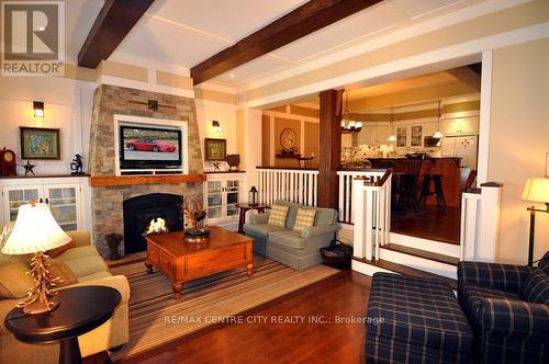 Villa16 - 1020 Birch Glen Road, Lake Of Bays, ON - Indoor With Fireplace