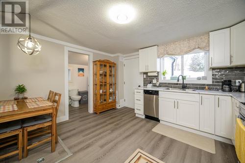 338 Ewert Street, Prince George, BC - Indoor Photo Showing Living Room