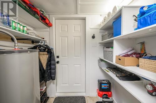 338 Ewert Street, Prince George, BC - Indoor Photo Showing Laundry Room