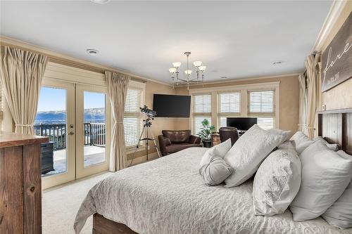 1169 Bellagio Avenue, Kelowna, BC - Indoor Photo Showing Bedroom