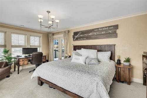 1169 Bellagio Avenue, Kelowna, BC - Indoor Photo Showing Bedroom