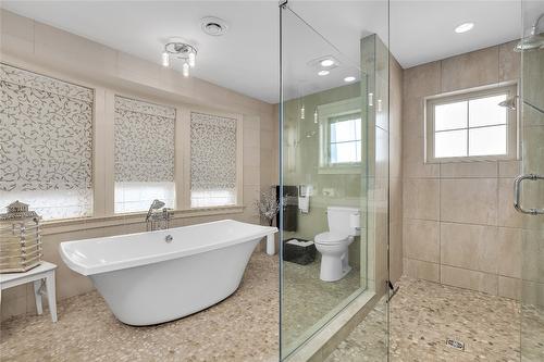 1169 Bellagio Avenue, Kelowna, BC - Indoor Photo Showing Bathroom