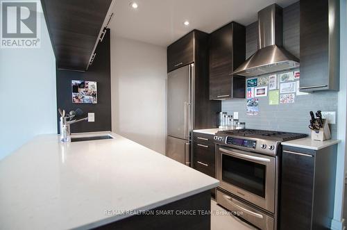 1414 - 1 Market Street, Toronto, ON - Indoor Photo Showing Kitchen With Stainless Steel Kitchen