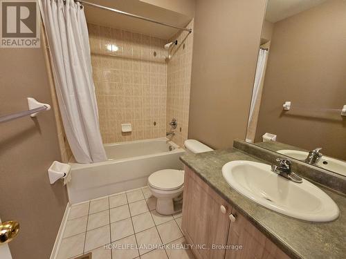 188 Wainscot Avenue, Newmarket, ON - Indoor Photo Showing Bathroom