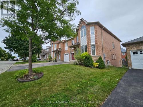 188 Wainscot Avenue, Newmarket, ON - Outdoor With Facade