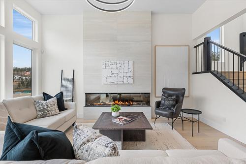 3462 Hilltown Close, Kelowna, BC - Indoor Photo Showing Living Room With Fireplace