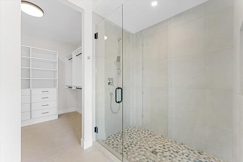 3462 Hilltown Close, Kelowna, BC - Indoor Photo Showing Bathroom