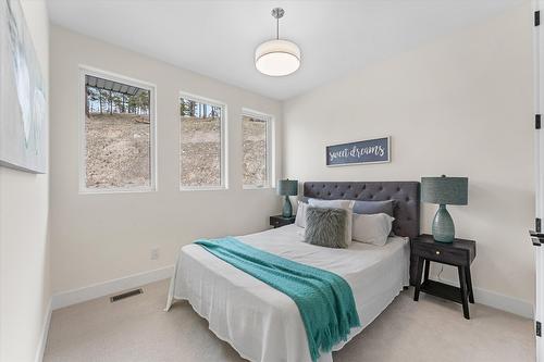 3462 Hilltown Close, Kelowna, BC - Indoor Photo Showing Bedroom