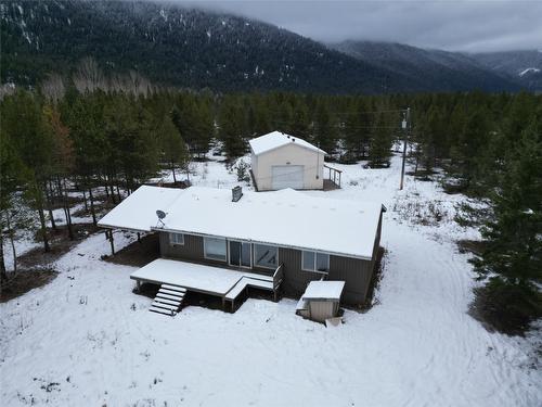 5385 Highway 33, Beaverdell, BC - Outdoor