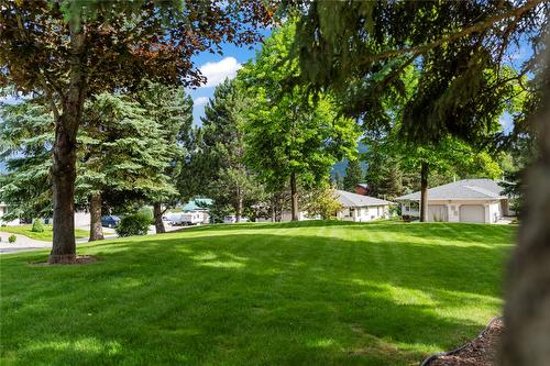 2-2675 Pine Avenue, Lumby, BC - Outdoor