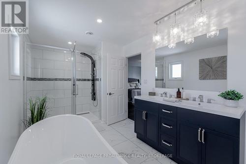 3613 Battersea Road, South Frontenac (Frontenac South), ON - Indoor Photo Showing Bathroom