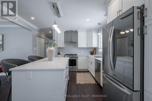 3613 Battersea Road, South Frontenac (Frontenac South), ON - Indoor Photo Showing Kitchen With Upgraded Kitchen