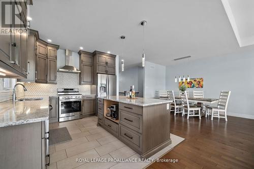 132 Cherrywood Parkway, Greater Napanee, ON - Indoor Photo Showing Kitchen With Stainless Steel Kitchen With Upgraded Kitchen