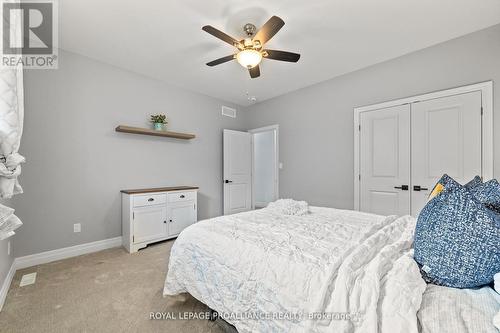 132 Cherrywood Parkway, Greater Napanee, ON - Indoor Photo Showing Bedroom