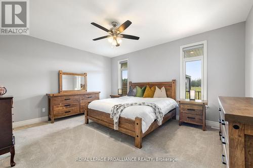 132 Cherrywood Parkway, Greater Napanee, ON - Indoor Photo Showing Bedroom