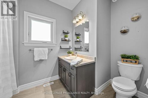 132 Cherrywood Parkway, Greater Napanee, ON - Indoor Photo Showing Bathroom