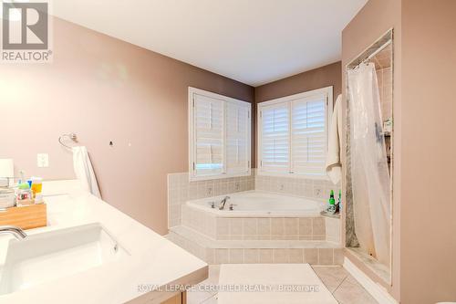 2405 Tesla Crescent, Oakville, ON - Indoor Photo Showing Bathroom