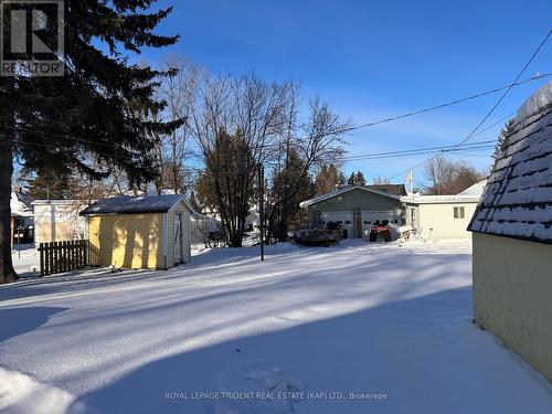 24 Aurora Avenue, Kapuskasing, ON - Outdoor