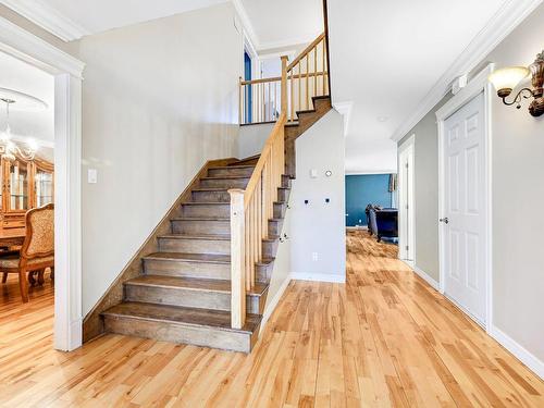 Staircase - 16 Rue Des Légendes, Saint-Jean-Sur-Richelieu, QC - Indoor Photo Showing Other Room