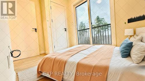 C34 - 350 Fisher Mills Road, Cambridge, ON - Indoor Photo Showing Bedroom