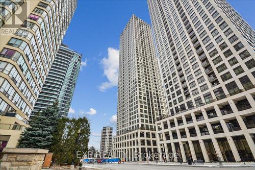 2003 - 30 Elm Drive W, Mississauga, ON - Outdoor With Facade