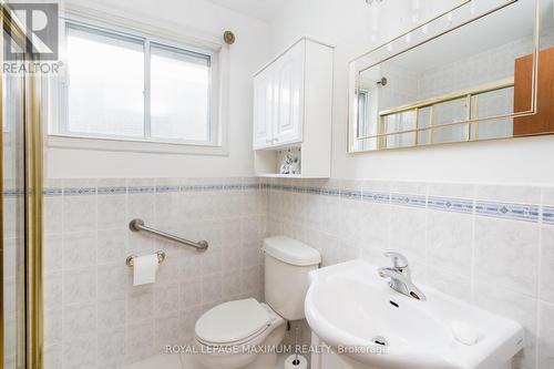 88 Plunkett Road, Toronto, ON - Indoor Photo Showing Bathroom