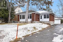 1298 SNOWDON STREET  Ottawa, ON K1H 7P4