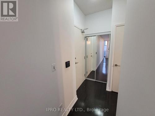 2101 - 25 Carlton Street, Toronto, ON - Indoor Photo Showing Other Room