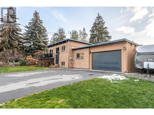 1618 Duncan Ave E Avenue, Penticton, BC - Outdoor