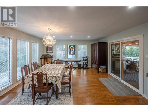 1618 Duncan Ave E Avenue, Penticton, BC - Indoor Photo Showing Dining Room