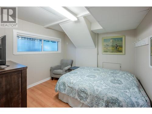 1618 Duncan Ave E Avenue, Penticton, BC - Indoor Photo Showing Bedroom