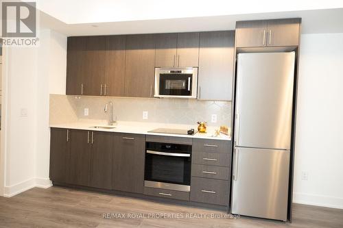 721 - 2545 Simcoe Street, Oshawa, ON - Indoor Photo Showing Kitchen