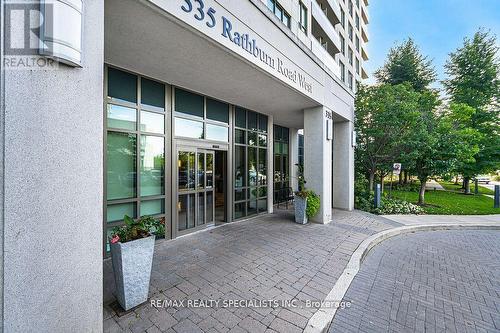 1615 - 335 Rathburn Road W, Mississauga, ON - Outdoor