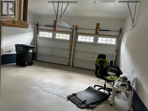 9 Lyle Way, Brampton, ON - Indoor Photo Showing Garage