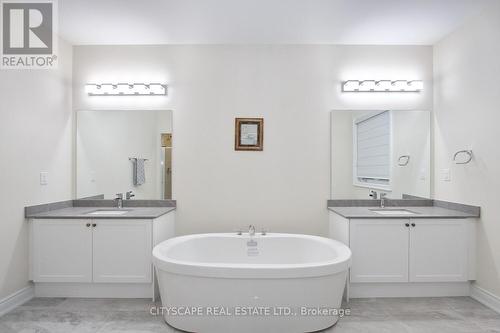 27 Valleywest Road, Brampton, ON - Indoor Photo Showing Bathroom