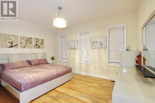 27 Valleywest Road, Brampton, ON - Indoor Photo Showing Bedroom