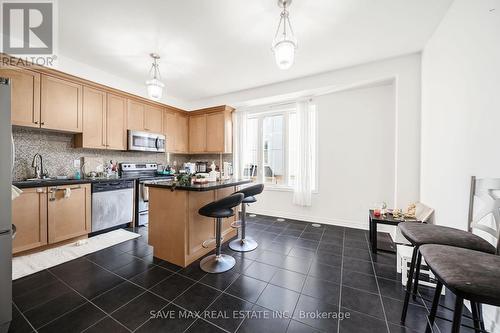 11 Cedar Lake Crescent, Brampton, ON - Indoor Photo Showing Kitchen With Stainless Steel Kitchen