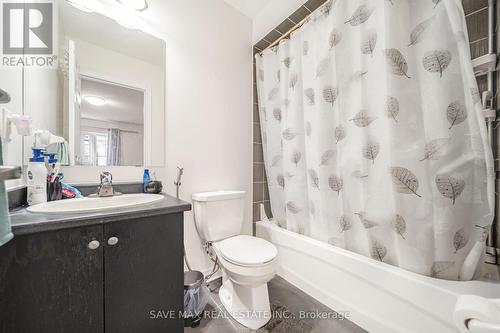 11 Cedar Lake Crescent, Brampton, ON - Indoor Photo Showing Bathroom