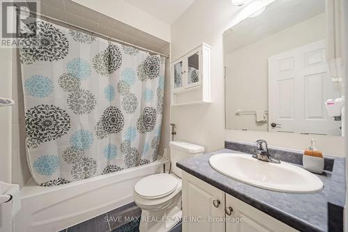 11 Cedar Lake Crescent, Brampton, ON - Indoor Photo Showing Bathroom