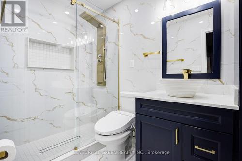 32 Riverglen Street, Brampton, ON - Indoor Photo Showing Bathroom