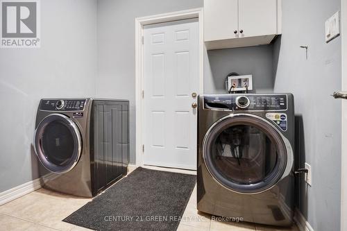 32 Riverglen Street, Brampton, ON - Indoor Photo Showing Laundry Room