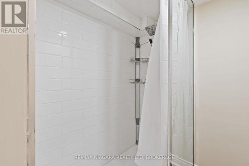 Lower - 88 Tennessee Avenue, Port Colborne (878 - Sugarloaf), ON - Indoor Photo Showing Bathroom